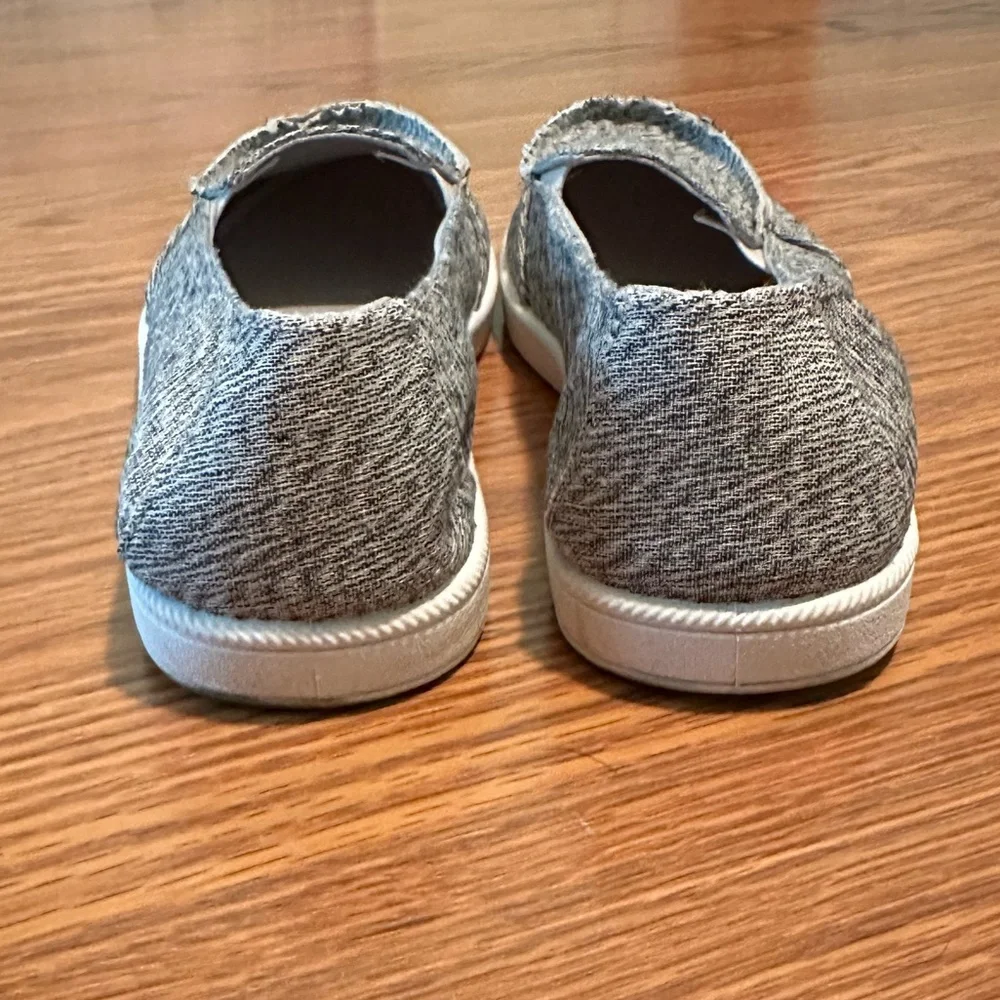 Heather Gray Slip-On Memory Foam Shoes - Picture 2 of 3